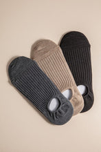 Load image into Gallery viewer, 3 Pack Ribbed Crew Socks